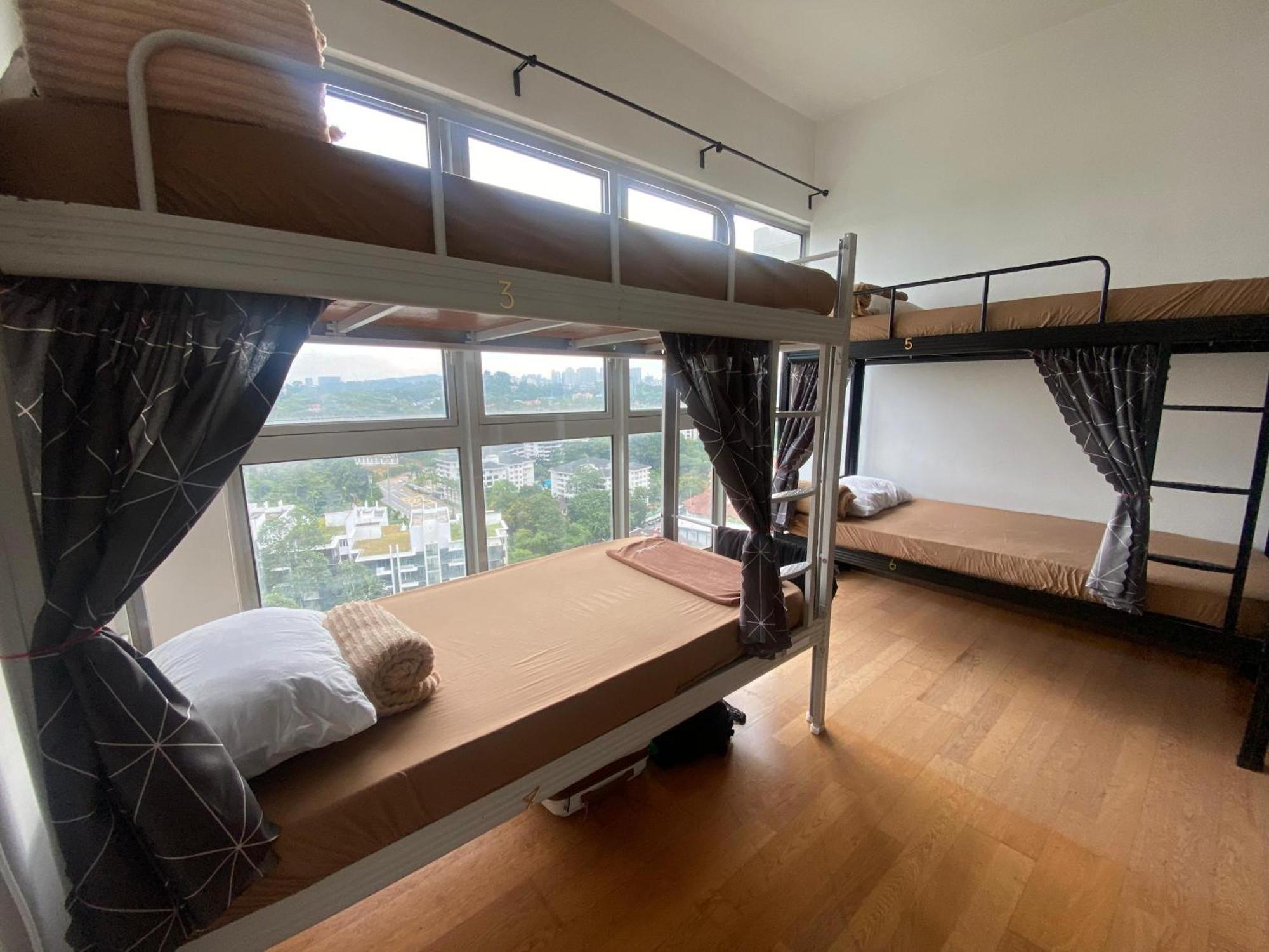Regalia Exclusive Hostel Kuala Lumpur Extérieur photo
