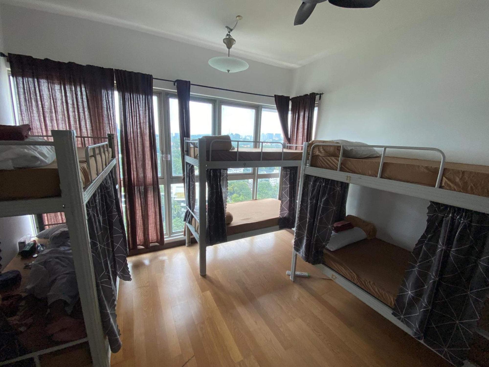 Regalia Exclusive Hostel Kuala Lumpur Extérieur photo