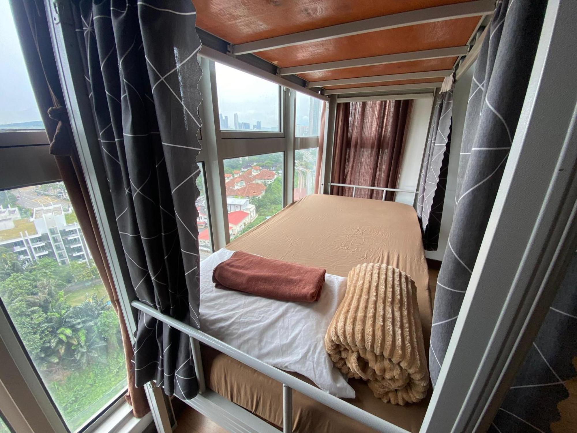 Regalia Exclusive Hostel Kuala Lumpur Extérieur photo