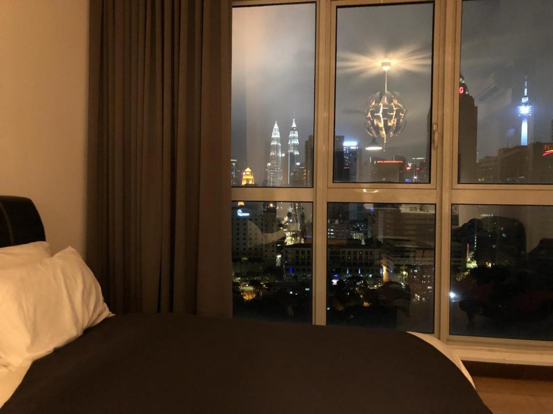 Regalia Exclusive Hostel Kuala Lumpur Extérieur photo